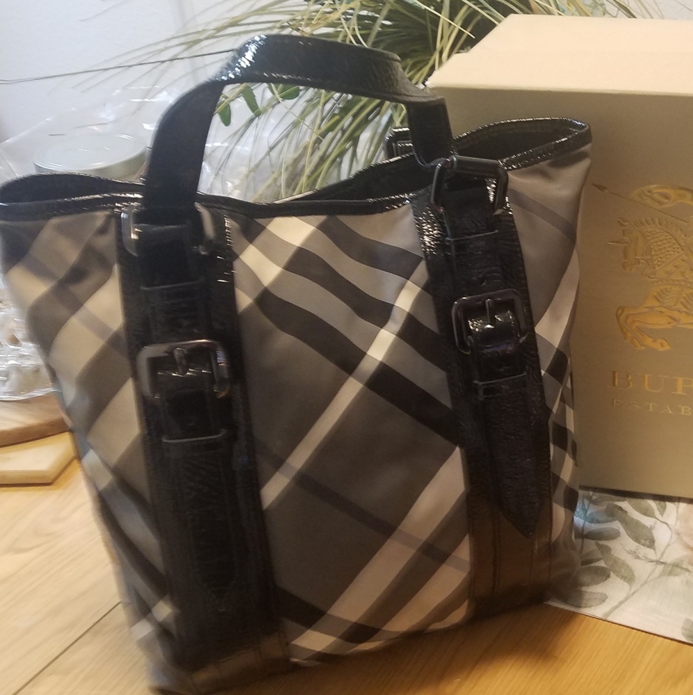 AUTHENTIC...BURBERRY HANDBAG